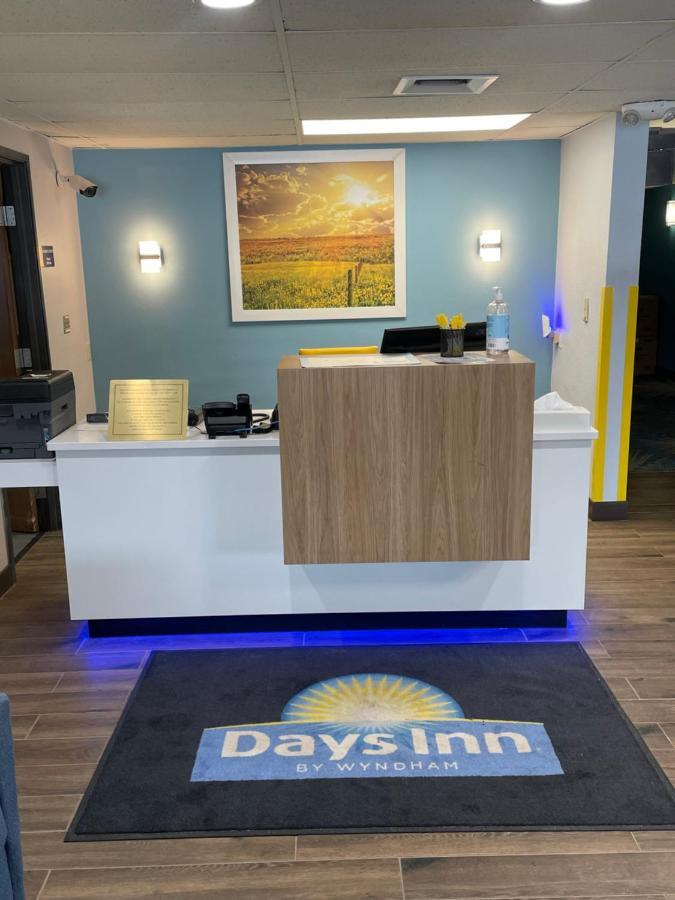 Days Inn By Wyndham Sioux Falls Airport Exterior foto
